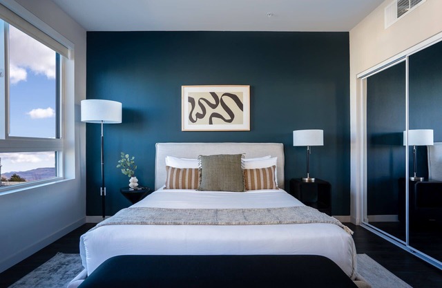 Kasa | Welcoming Studio + Pool Access | Reno