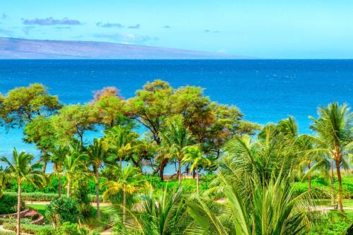 KBM Resorts FREE CAR Honua Kai Hokulani Ocean view 2-Bedroom Corner Condo with Huge Lanai HKH-620