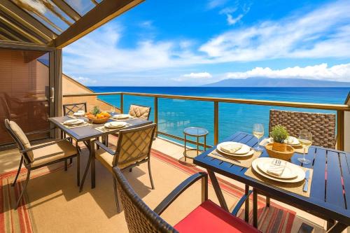 KBM Resorts FREE CAR Sands of Kahana Ocean view 3-Bedroom Condo Penthouse Recently Remodeled SOK-292