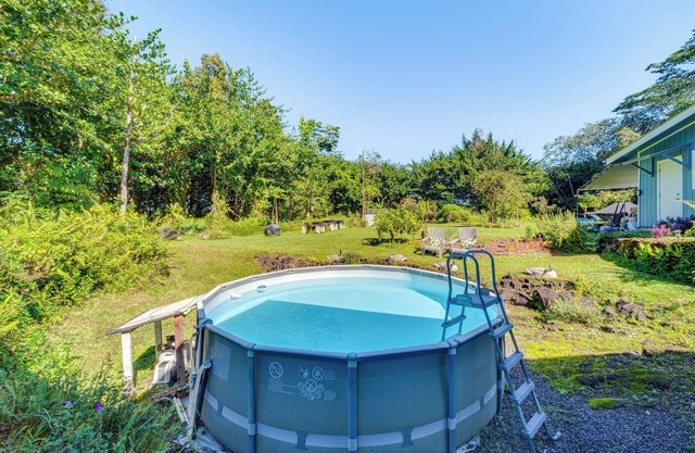Keaau Apartment on Beautiful Acre w/Pool & Deck!