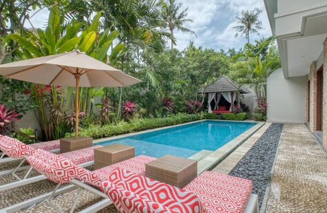KEJORA 18 4BR FAMILY BEACHFRONT VILLA SANUR