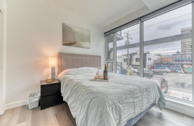 Kensington Suite 2bed & 1bath