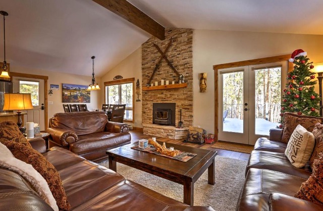 Keystone Home on Snake River with Hot Tub and Views!