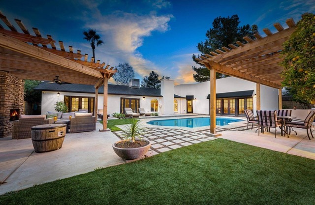 Kierland Retreat w/Heated Pool & Outdoor Fireplace