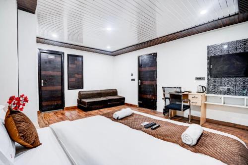 Kings Court Hotel Pitampura