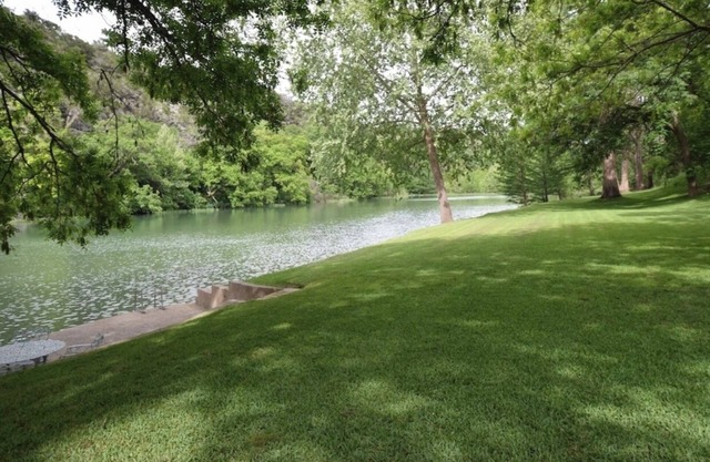 Kipp Cottage - Private Guadalupe Riverfront - 2 Cottages - Sleeps 9