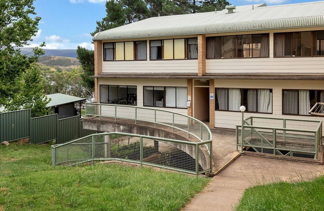 Kirwan 22 is a centrally located