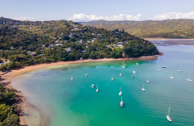 Koi Waiheke with private beach access