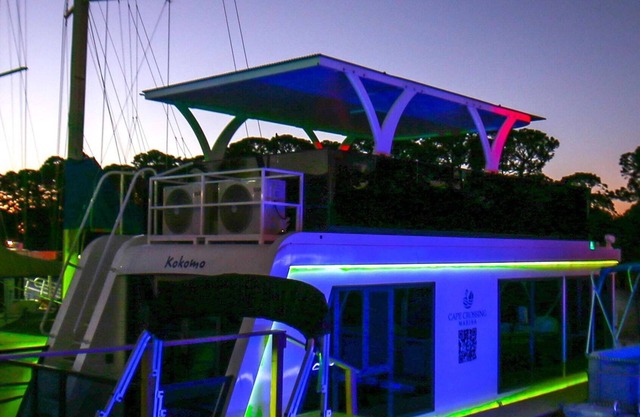 Kokomo Floating Bungalow