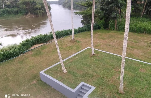 Kosgama Riverside Resort
