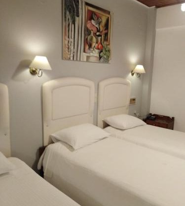 Kouros Hotel