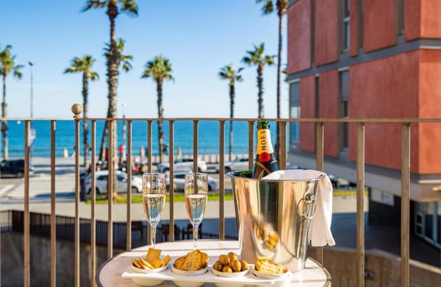Kronos on the Beach suite 1