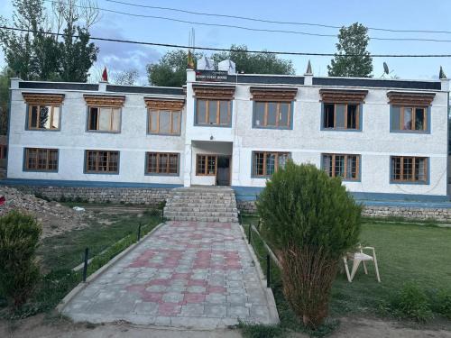 Kushu Guest House