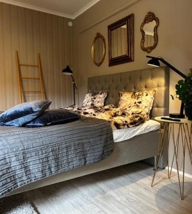 Lägenheten på innergården 2