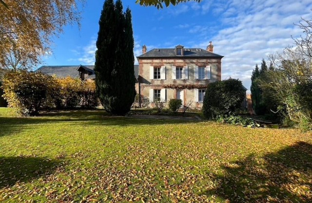 ‘L’ éditeur’ - Maison de Maître Honfleuraise.