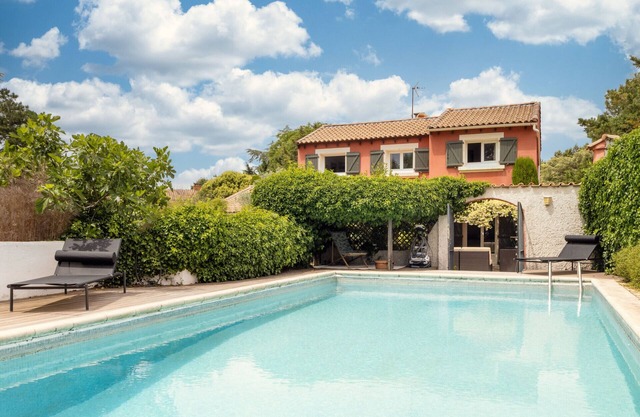 L'Hacienda, a beautiful holiday home with private fenced pool in Languedoc-Roussillon