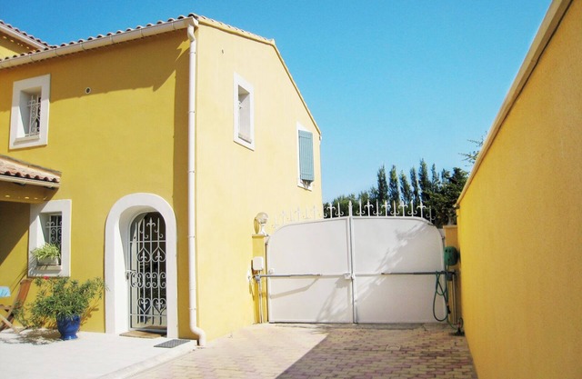 L'OLIVIER: Provencal house with all comforts. Swimming pool & air-conditioning, PK pets allowed.