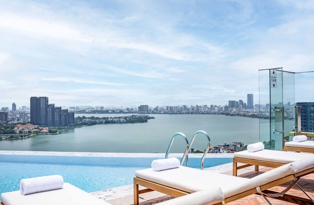 L7 WEST LAKE HANOI BY LOTTE