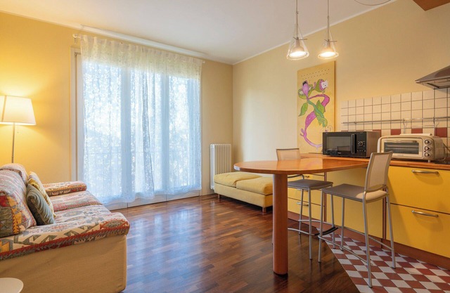 La Baia di Parè - One Bedroom Apartment, Sleeps 4