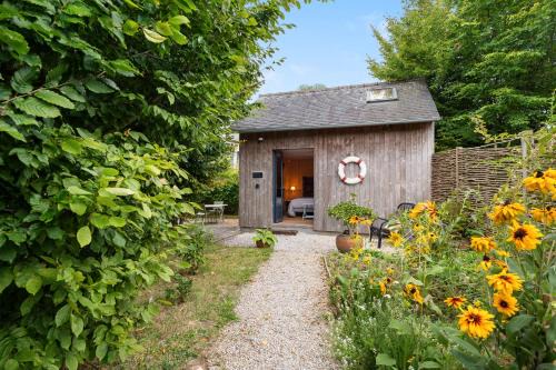 La Cabane dans les charmes