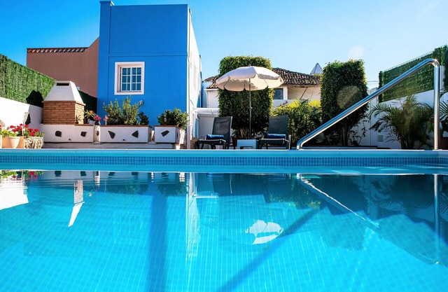 La casa de mi abuela with heatable pool