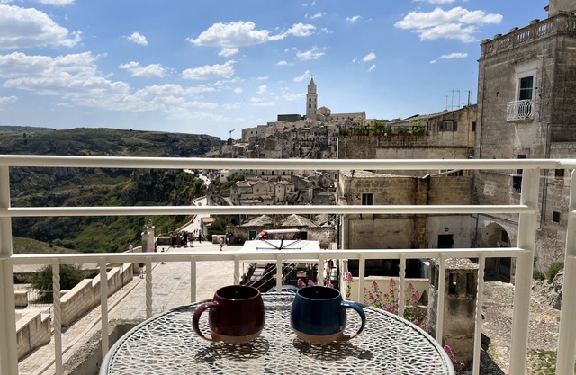 LA DIMORA DI ANTOSA Matera vacation home with breathtaking views of #sassidimatera