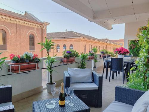 La Dolce Vita Of Via Veneto - Prestigious Apartment With Wonderful Terrace In the Historic Center