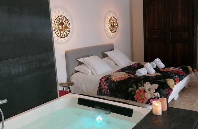 La Flamboyante, Suite Avec spa - Château La Vidalle