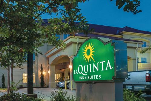 La Quinta by Wyndham Slidell - North Shore Area