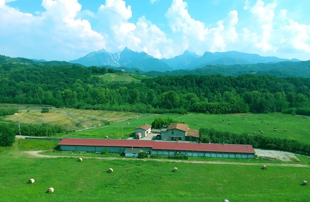 "La Stalla" Apartment at La Praduscella Farmhouse