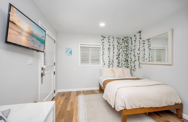 Laguna Perfection - Renovated Studio by the Ocean