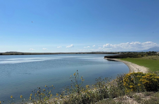 Lake front RV site with stunning views of the Spanish Peaks