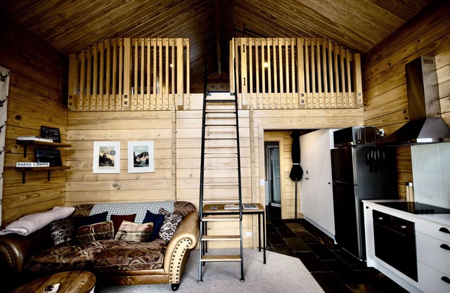 Lake Hawea Owl's Nest - Lake Hawea Holiday Home