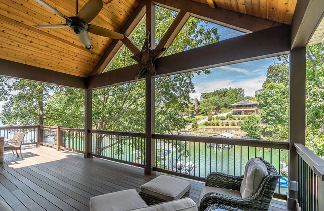 Lake Keowee Retreat! Swim, Boat, Kayak & Relax on Dock Just Steps from the Water