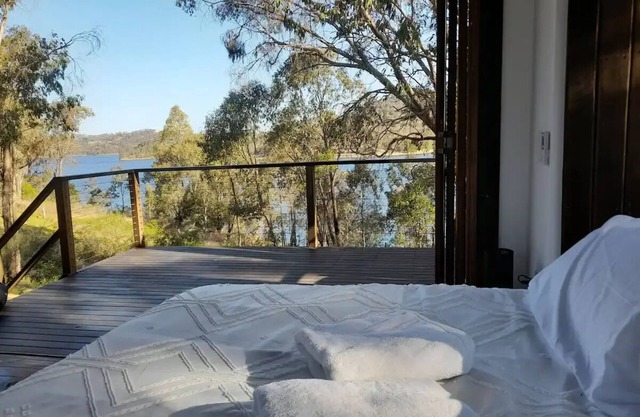 Lake Lyell Tiny Cabin, 4x4 and AWD access only