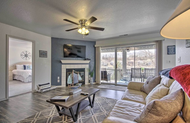 Lake of the Ozarks Views, Patio: Regatta Bay Condo