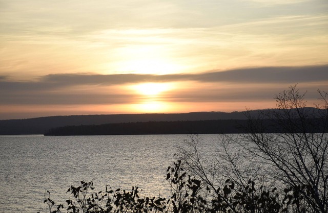 Lake Superior Direct Lakefront! Now Booking Off-season Dates and 2026!