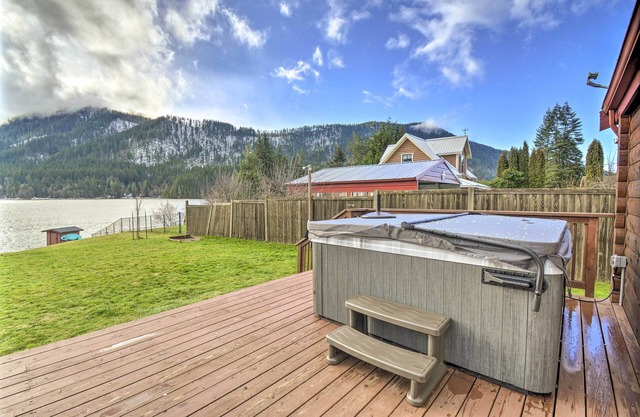 Lakefront Cabin w/Stunning Mountain Views & Dock!