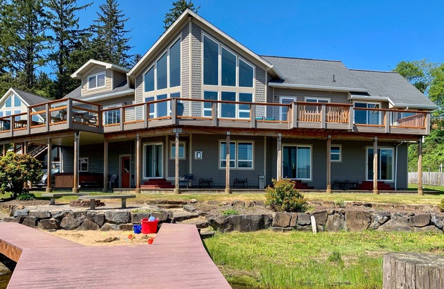 Lakefront, Family-Friendly Home w/a Private Hot Tub, Game Room, & Dock