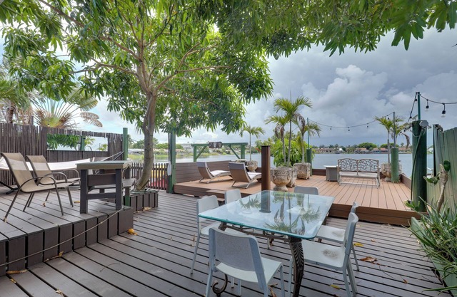 Lakefront Getaway w/Dock Near Las Olas Beach