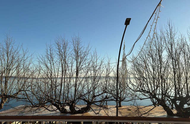 LAKEFRONT IN THE HISTORIC CENTER