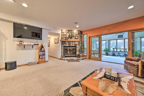 Lakefront Retreat on 18 Acres with Hot Tub!