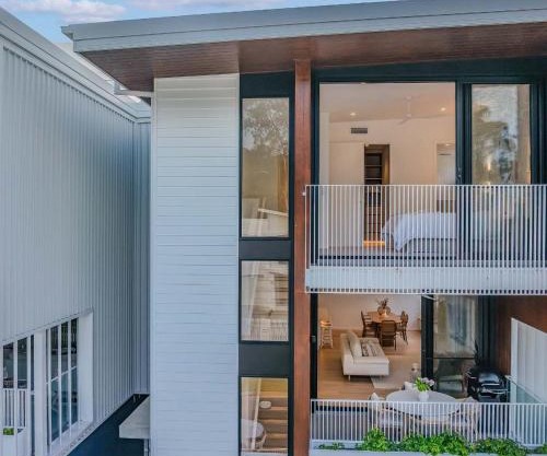 Lakehouse No 2- Lakefront Luxury Escape Villa - Pet Friendly