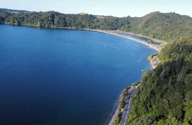 Lakeside Bliss at Lake Rotoma