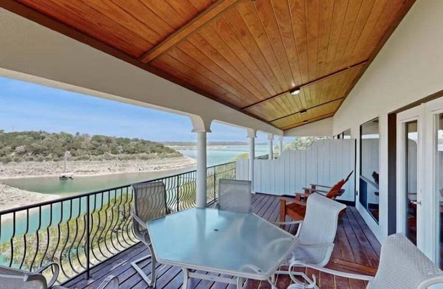Lakeside Chardonnay Haus w/Dock & Incredible Views. Rent as 2BR or 4BR w/Next Door Unit