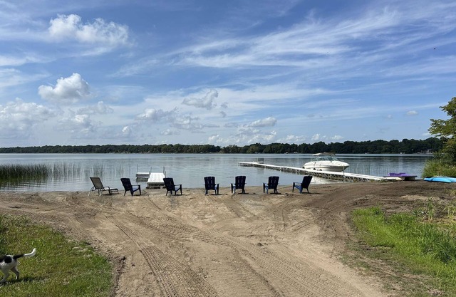 Lakeside Escape: Adventure & Relaxation