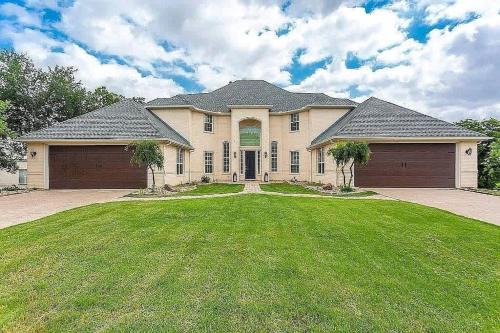 Lakeside Grand Villa - Lone Star State Little Elm