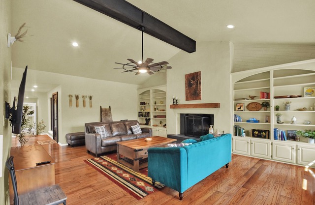 Lakeside Lodge with Scenic Views & Outdoor Deck