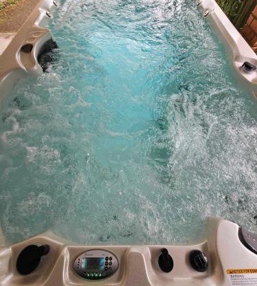 Lakeside Retreat with Swim Spa