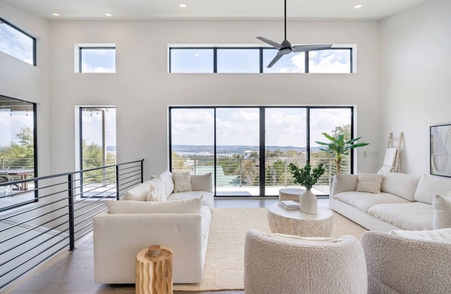 Lakeview Retreat: Terrace + BBQ